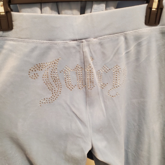 Stylish Juicy Couture tracksuit. Frosted light blue velour with iconic logo. - Picture 7 of 11